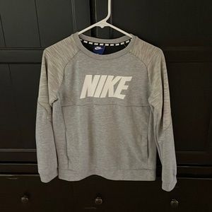 Boys (L) Nike Sweatshirt